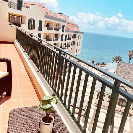 Seaview Apartment Walking To The Beach ฟุงชาล ภายนอก รูปภาพ