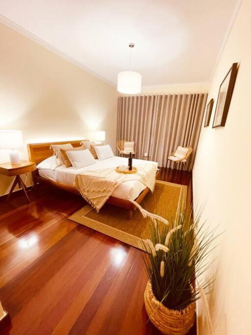 Seaview Apartment Walking To The Beach ฟุงชาล ภายนอก รูปภาพ