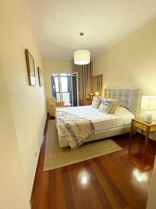 Seaview Apartment Walking To The Beach ฟุงชาล ภายนอก รูปภาพ